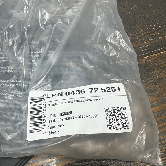 Fabletics The 5” One Short Lined Athletic Shorts Onyx Size Small - Picture 7 of 7